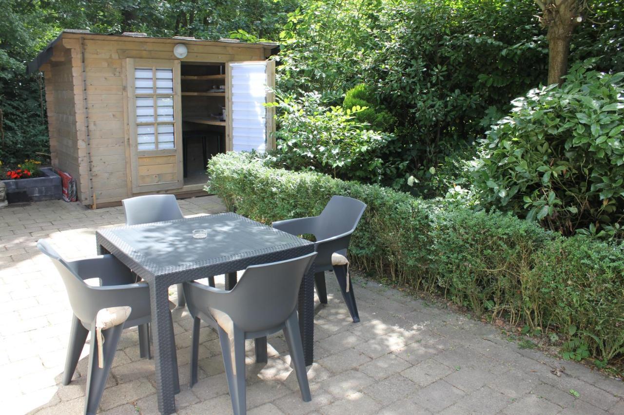 Sfeervolle Chalet Met Terras, H14 De Veldkamp, Epe, Voor 4 Personen Villa Ngoại thất bức ảnh